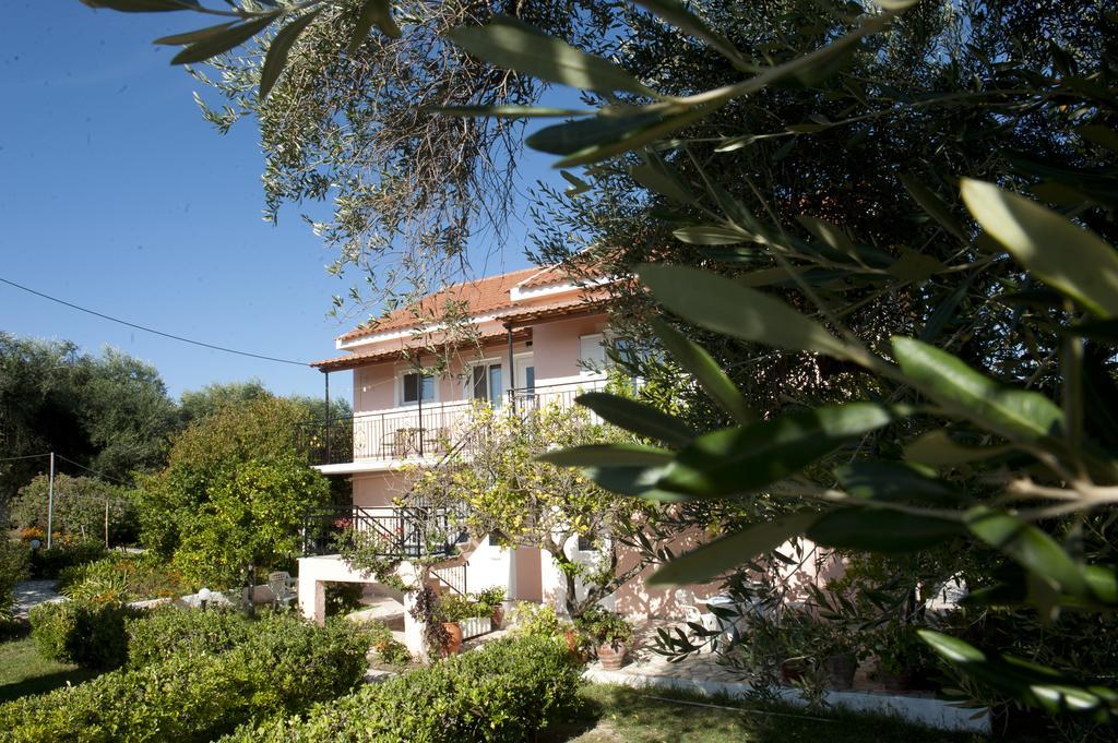 Maria'S Paradise Asztrakerí Kültér fotó